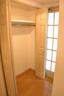 Receipt. Hallway storage