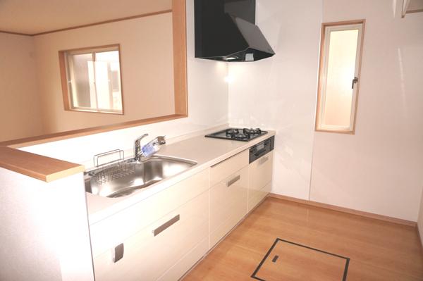 Same specifications photo (kitchen)