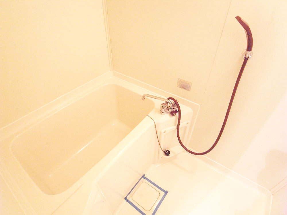 Bath. Bathing with hot water and shower