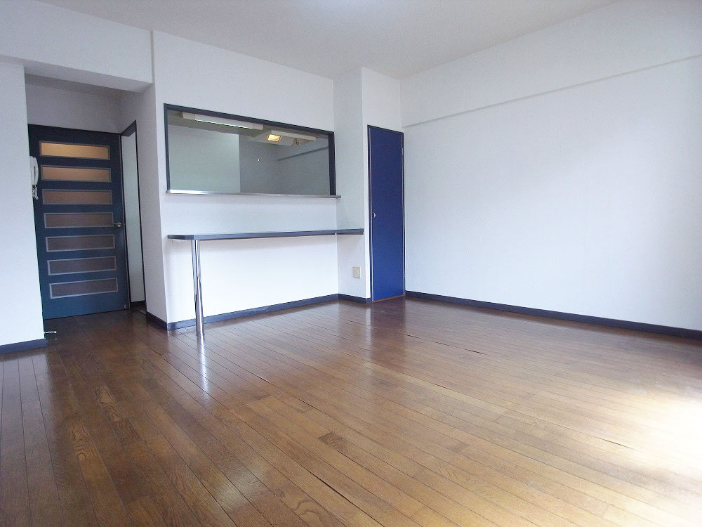 Living and room. Immediate Available in pre-interior renovation