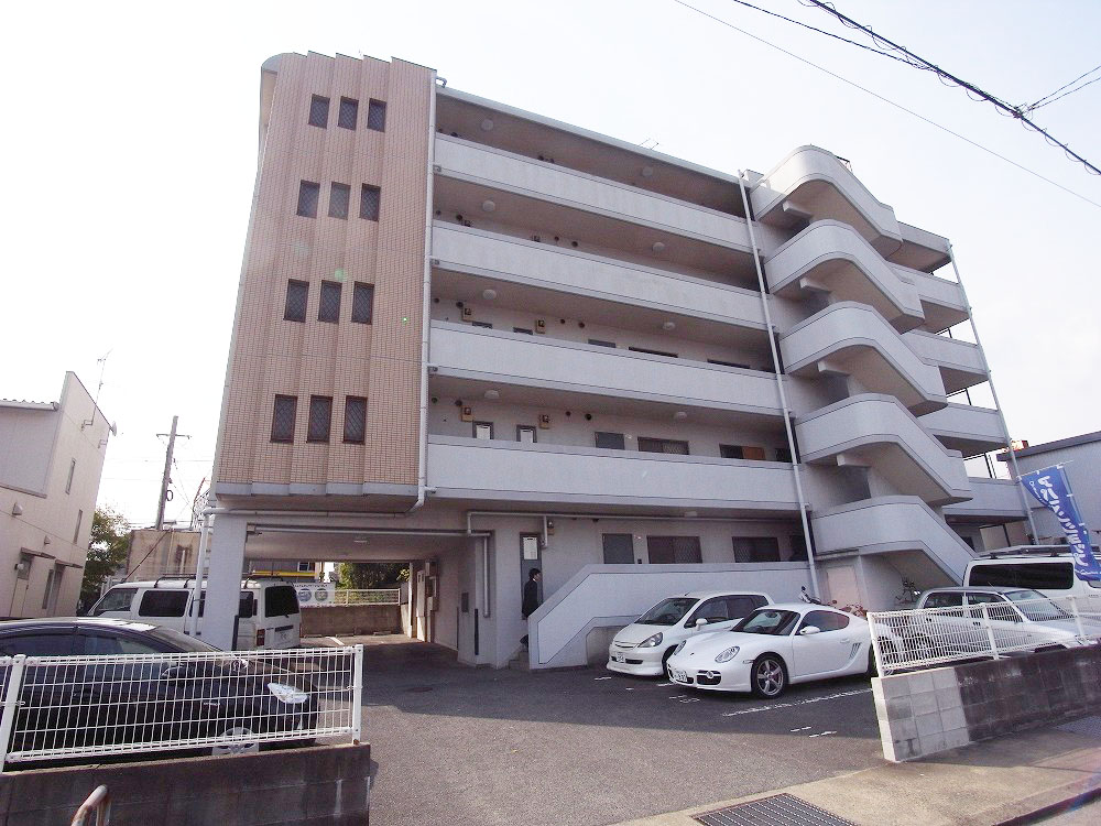 Building appearance. Of reinforced concrete 1LDK Mansion