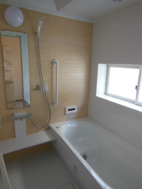 Bathroom. Indoor (11 May 2013) Shooting bathroom