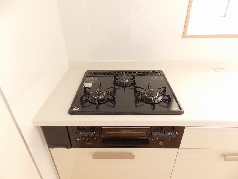 Kitchen. Gas is a specification! (^^)! Since the gas stove also has become a clean and easy to build compared with the previous, Cleaning than you think also is easy ^ ◆ It becomes the same specification photo ◆