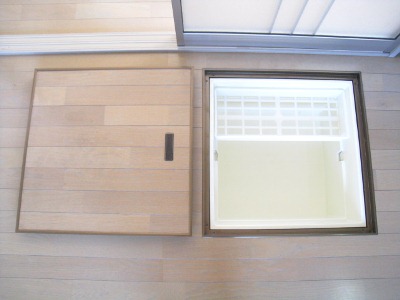 Receipt. Kitchen floor storage