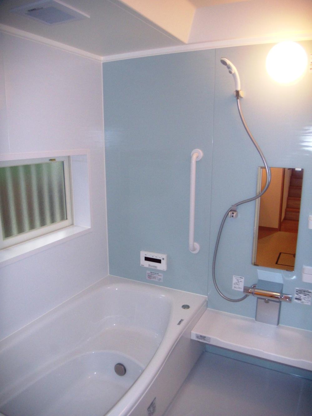 Same specifications photo (bathroom)