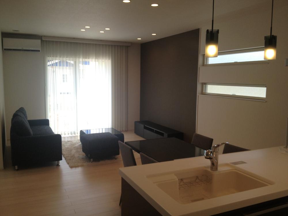 Kitchen.  [No. 6 areas] Local (August 2013) Shooting