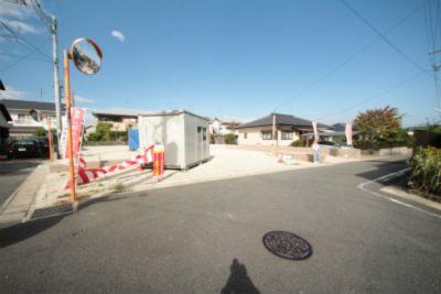 Local appearance photo. Local (11 May 2013) Shooting