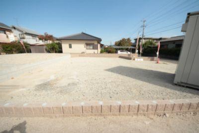 Local appearance photo. Local (11 May 2013) Shooting