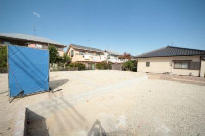 Local appearance photo. Local (11 May 2013) Shooting