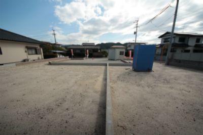 Local appearance photo. Local (11 May 2013) Shooting