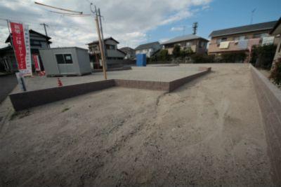 Local appearance photo. Local (11 May 2013) Shooting