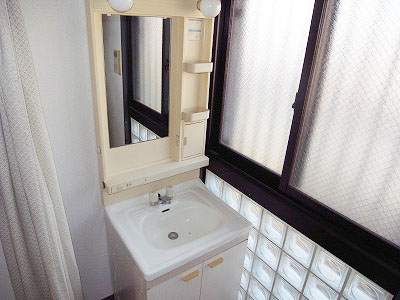 Washroom. Washbasin independent type I'm quite not! 