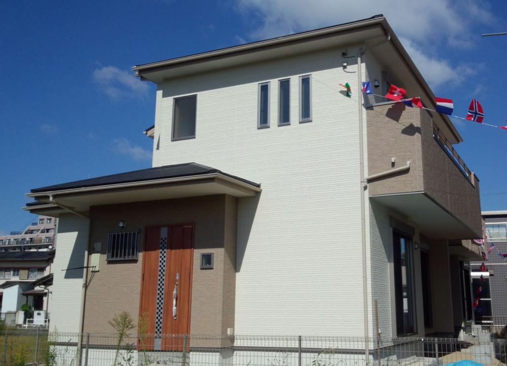 Local appearance photo. Local (10 May 2013) Shooting