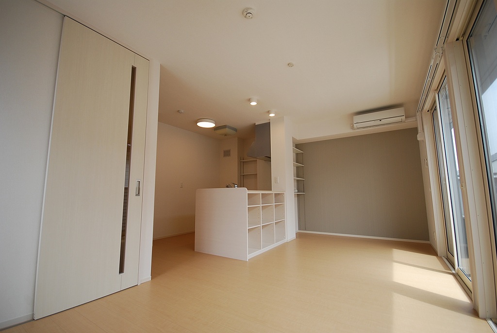 Living and room. Living * day is good