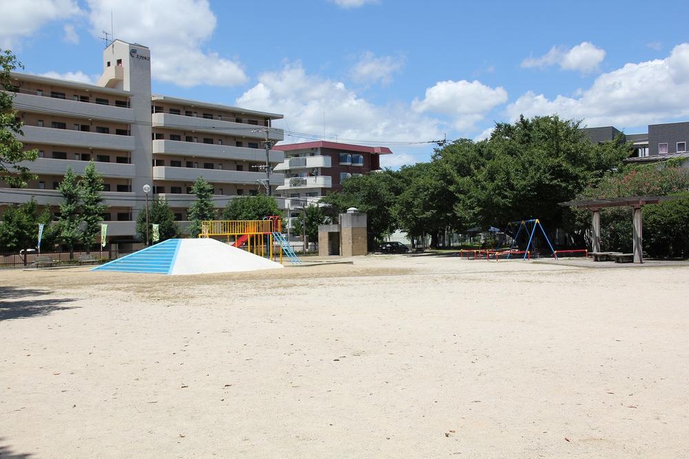 park. 140m until affinity park