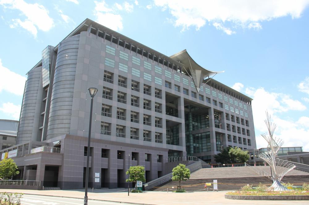 Other Environmental Photo. Clover Plaza up to 640m hole, Library, Equipped and sports facilities, Facilities of Fukuoka Prefectural available for multipurpose.