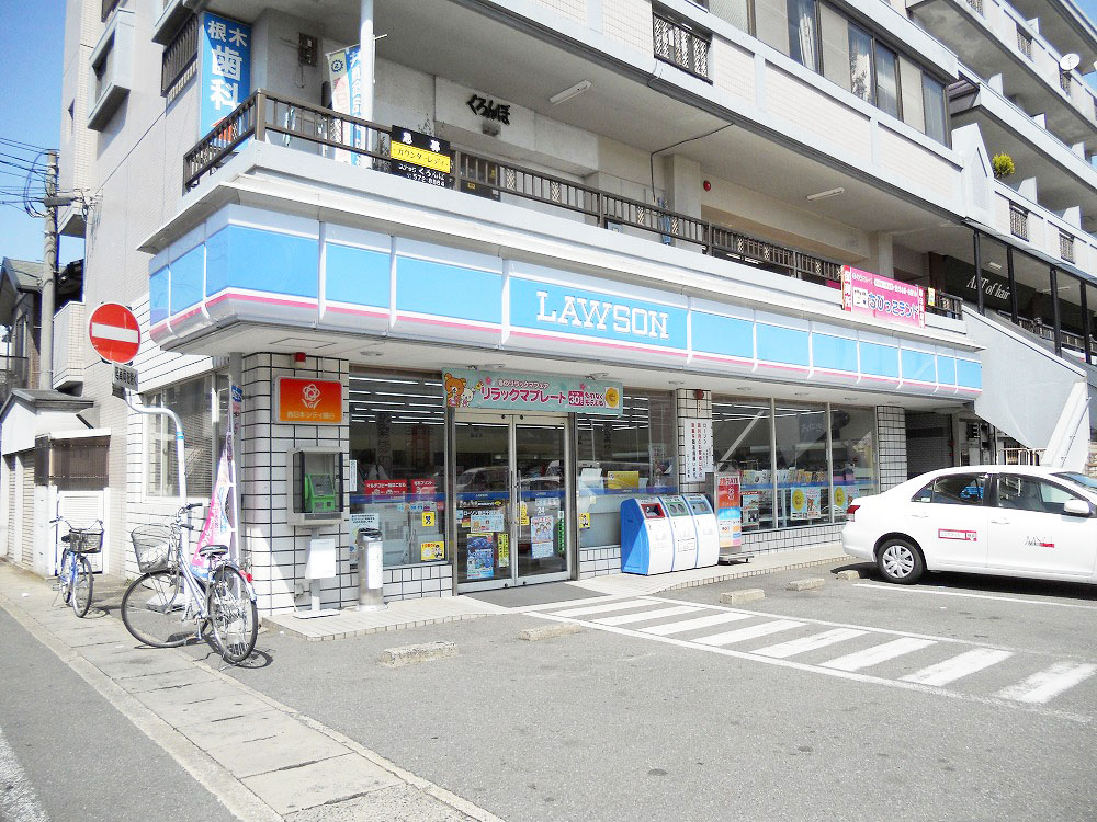 Convenience store. 50m until Lawson Chitose-cho store (convenience store)