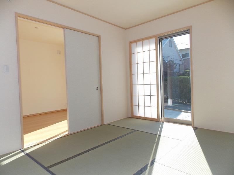 Same specifications photos (Other introspection). Is a Japanese-style room It is useful to have a little Japanese-style room at the time of visitor (^_^) /