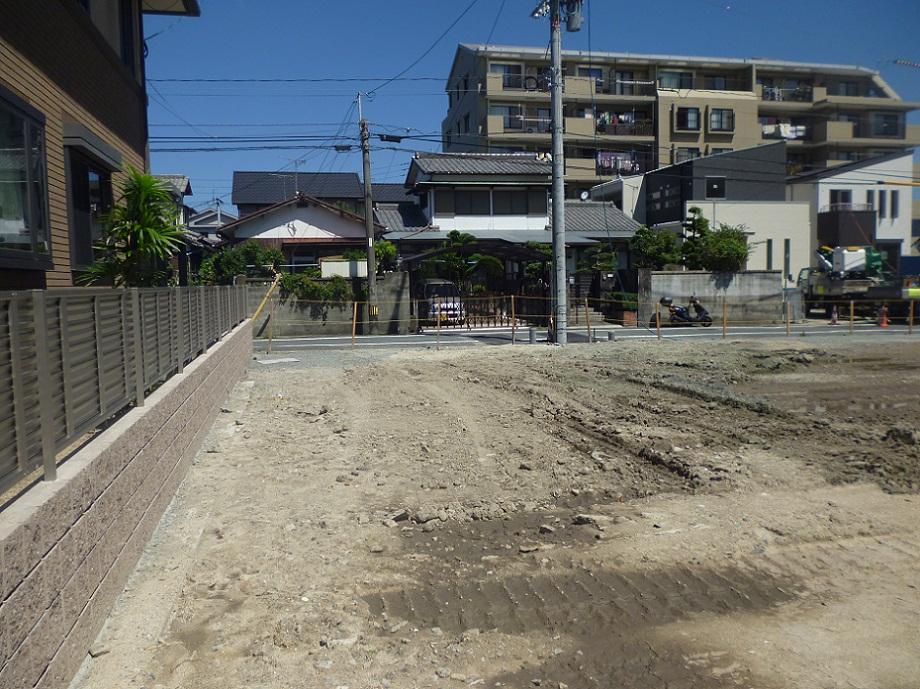 Local land photo. Shooting the east side from the south