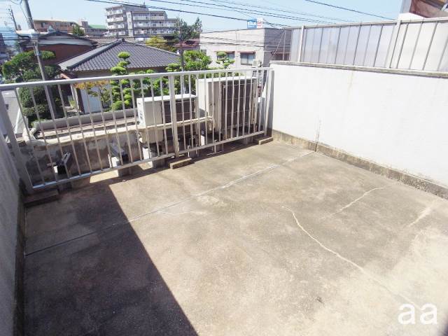 Balcony. Happy roof balcony is open-minded size (* ^ _ ^ *)