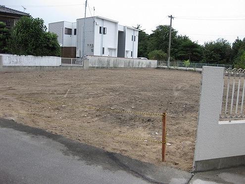 Local appearance photo. Local (12 May 2013) Shooting