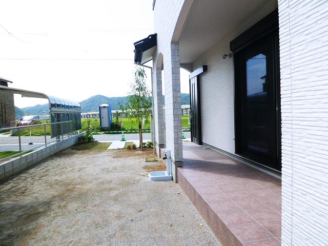 Garden. Local (September 2013) Shooting