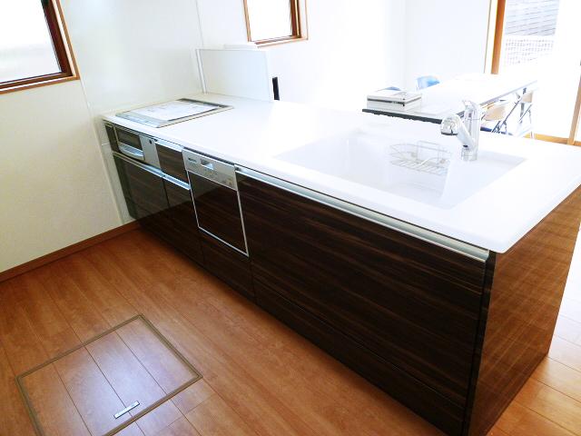 Kitchen. Indoor (September 2013) Shooting