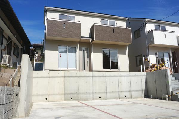 Local appearance photo. Local (11 May 2013) Shooting