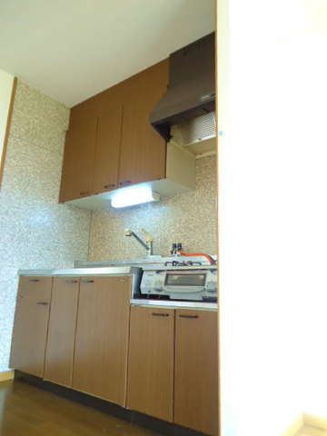 Kitchen. Storage lot