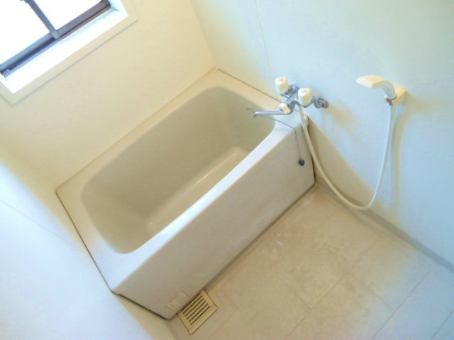 Bath. Relaxation space