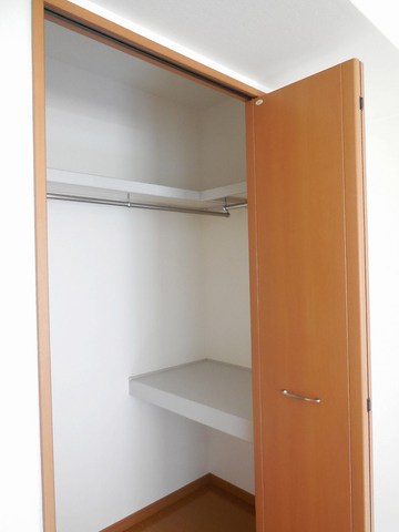 Other room space. Storage Deka'