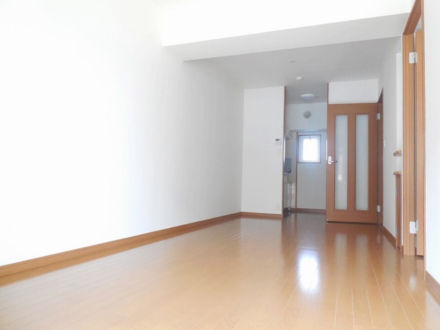 Living and room. Day is of course good