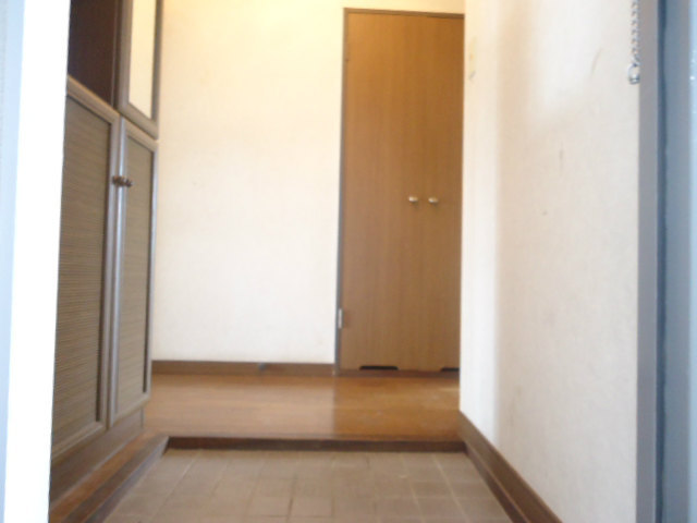 Entrance. Beautiful entrance