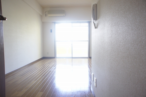 Other room space. To those who are look for the spread of the room.