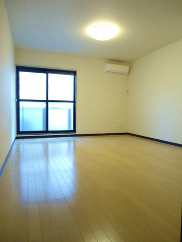 Other room space. Day is good