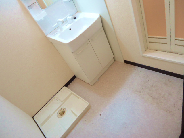 Other room space. It is with a dressing room