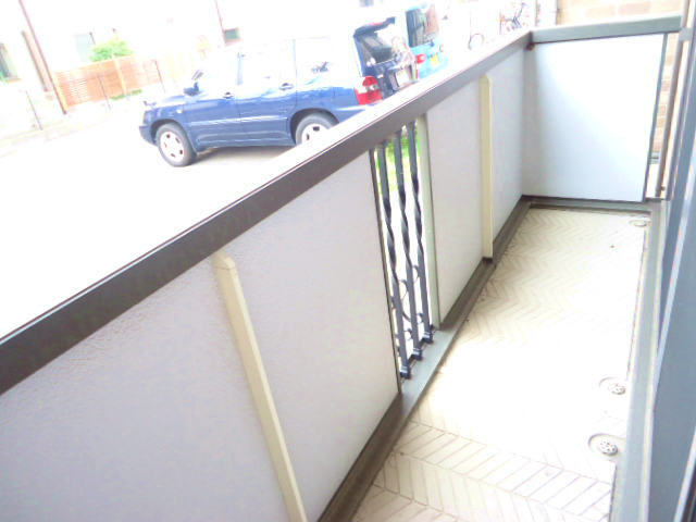 Other room space. Jose you a lot laundry