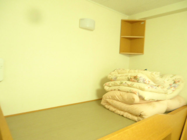 Other room space. It is with a loft