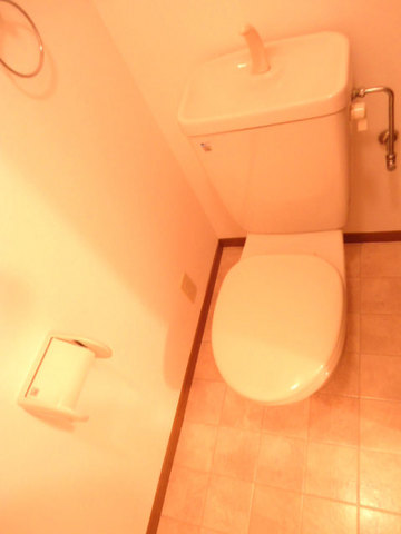 Other room space. Beautiful restroom