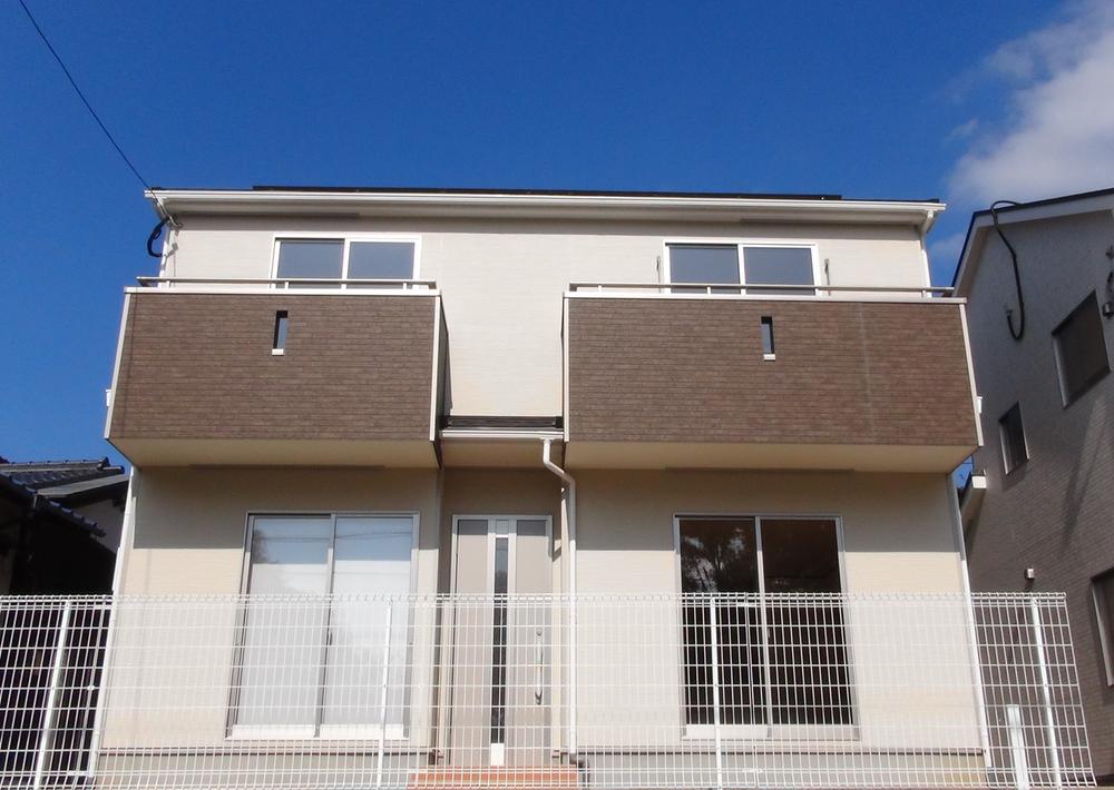 Local appearance photo. Local (11 May 2013) Shooting