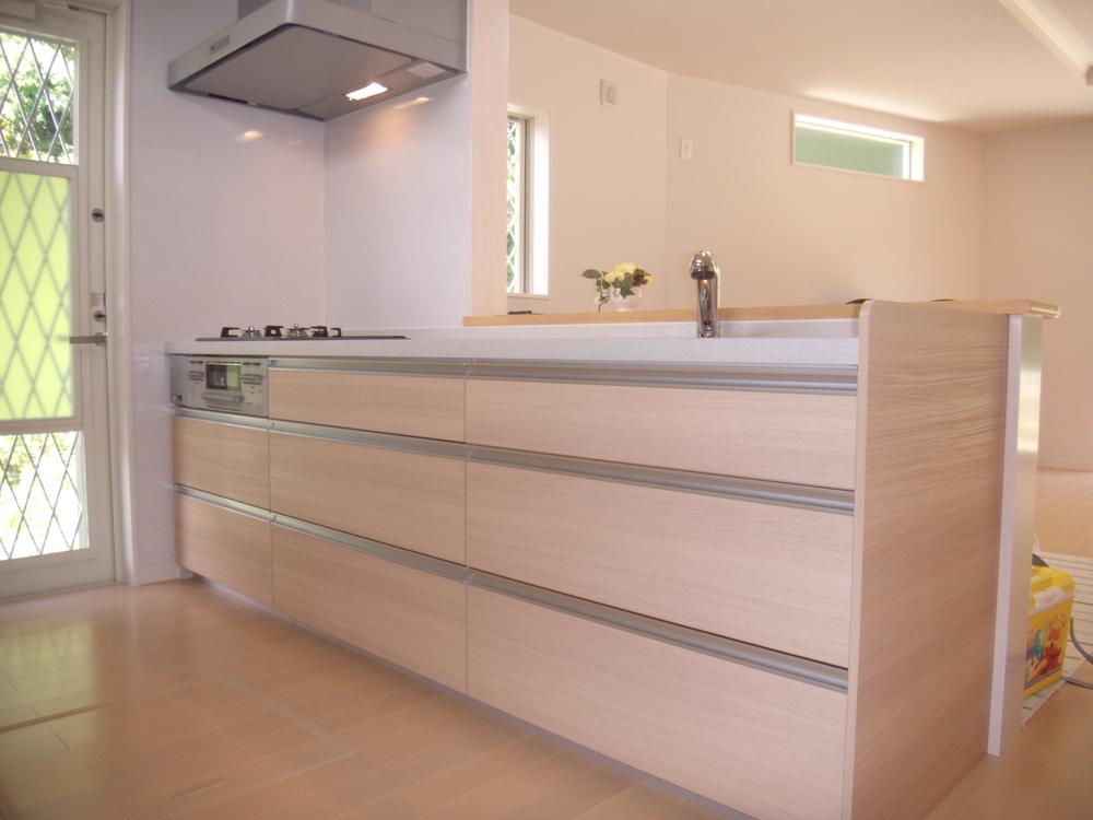 Same specifications photo (kitchen)