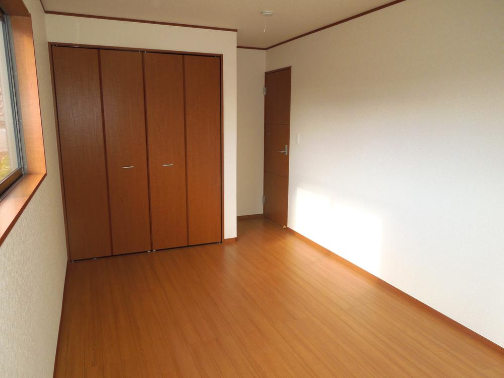 Same specifications photos (Other introspection)