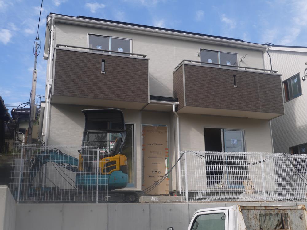 Local appearance photo. Local (10 May 2013) Shooting