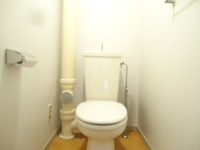 Other room space. Beautiful restroom