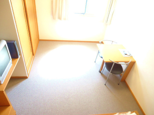 Living and room. chair, It is with a desk