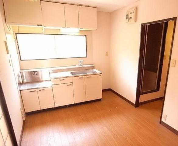 Kitchen. With window system Kitchen