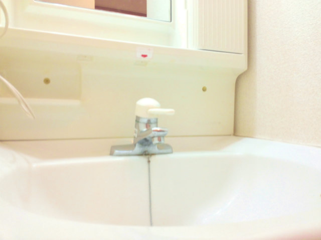 Other room space. It is the washstand