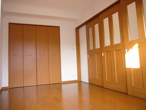 Other room space. All flooring ☆ 