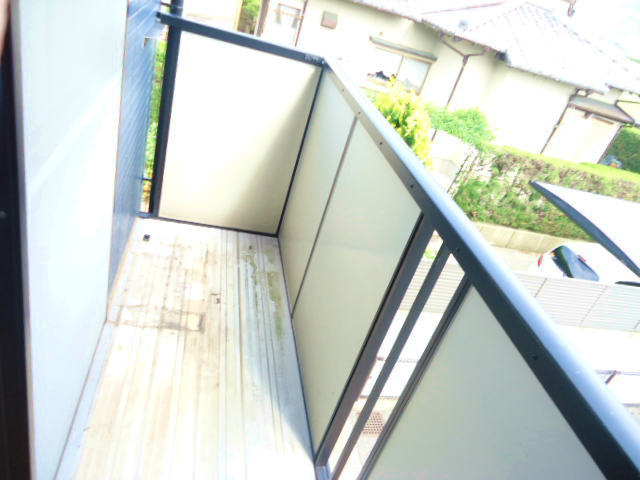 Other room space. Jose and laundry