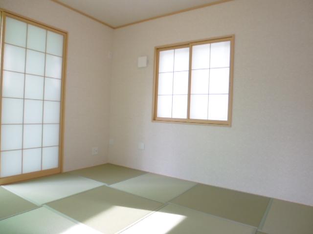 Non-living room. Indoor (11 May 2013) Shooting